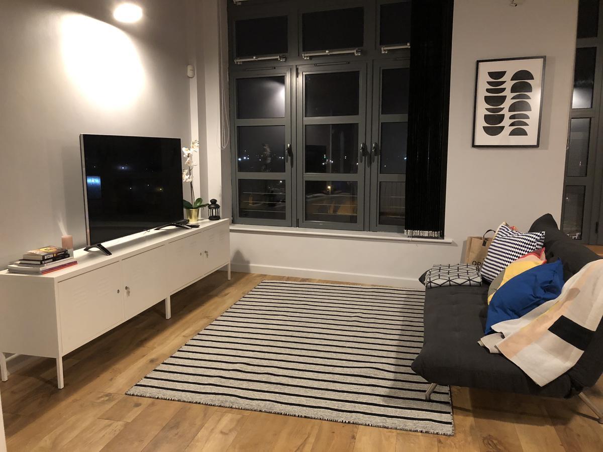 4b Loft Penthouse Industrial Decor With Canal & Views Appartamento *